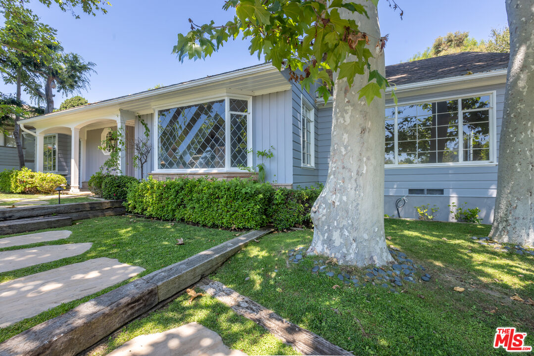 11339 Thurston Pl