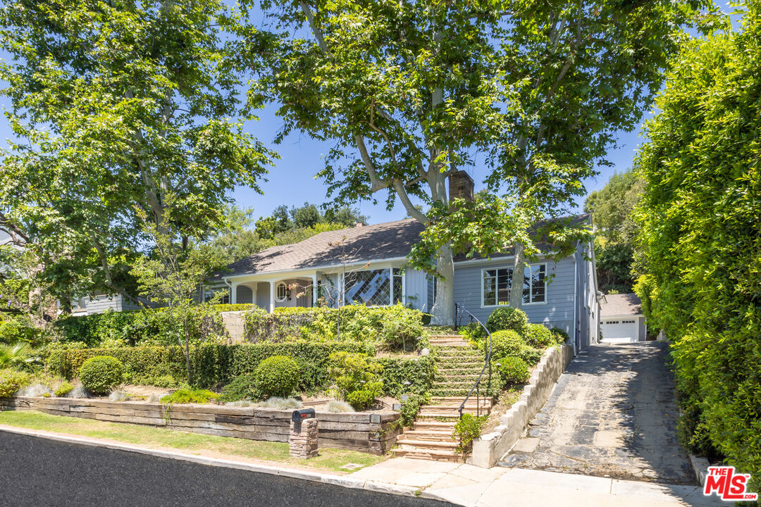 11339 Thurston Pl