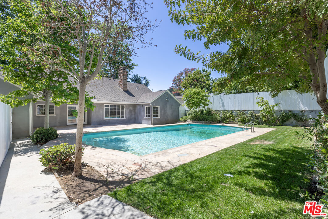 11339 Thurston Pl