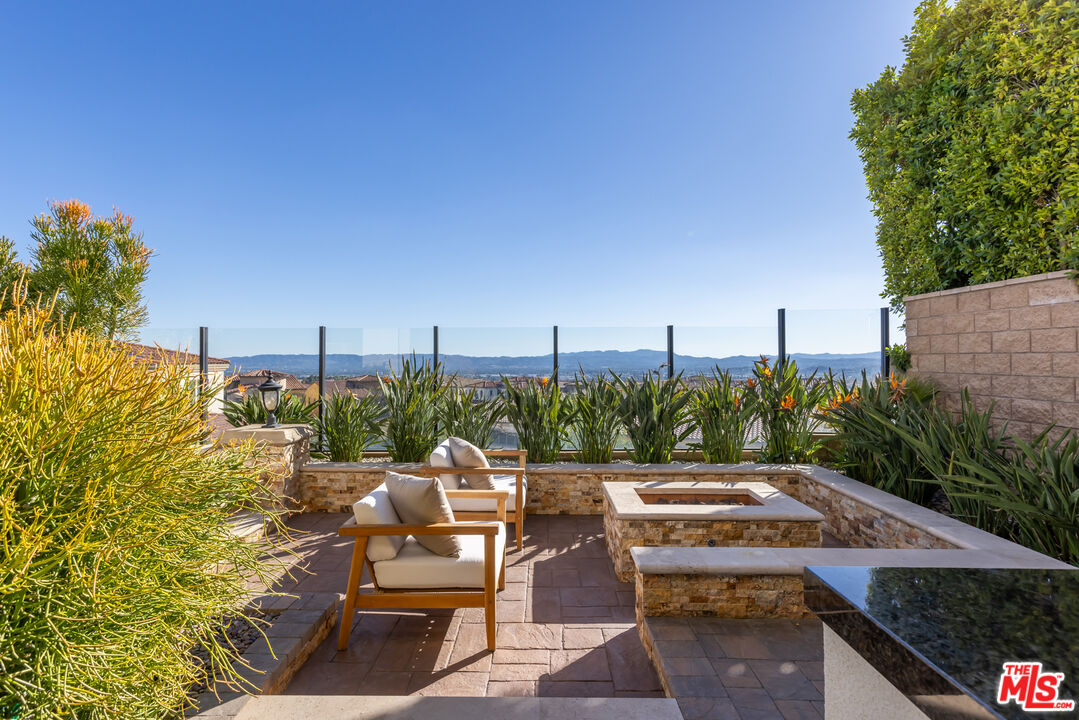 20162 W Cromwell Way