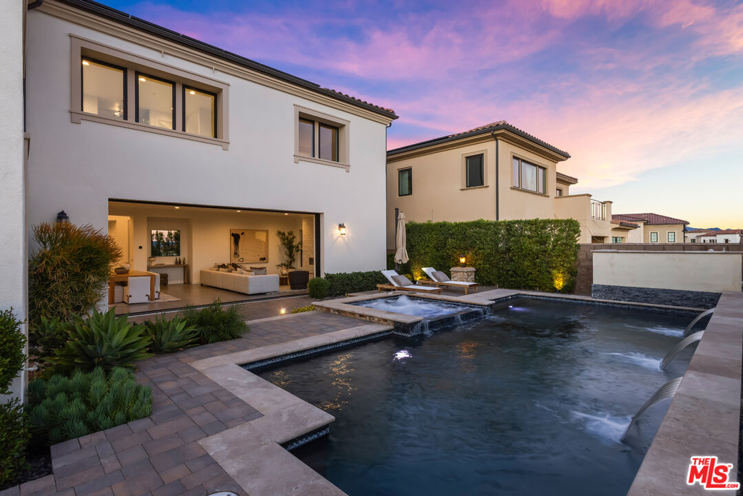 20162 W Cromwell Way