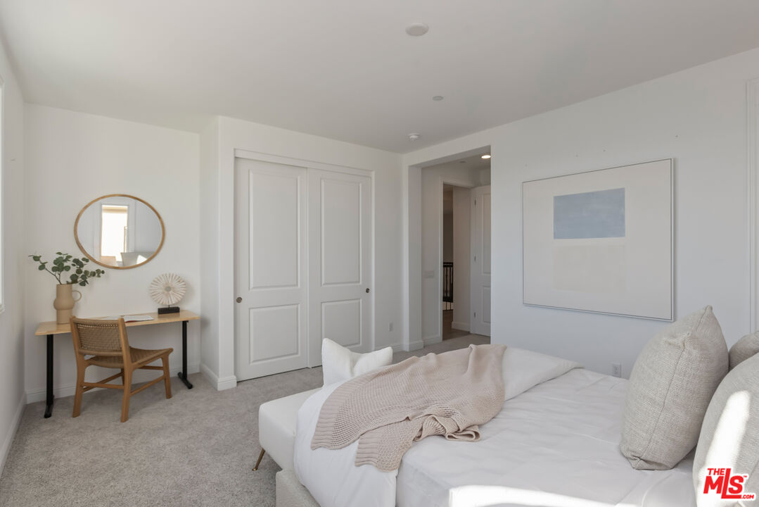 20162 W Cromwell Way