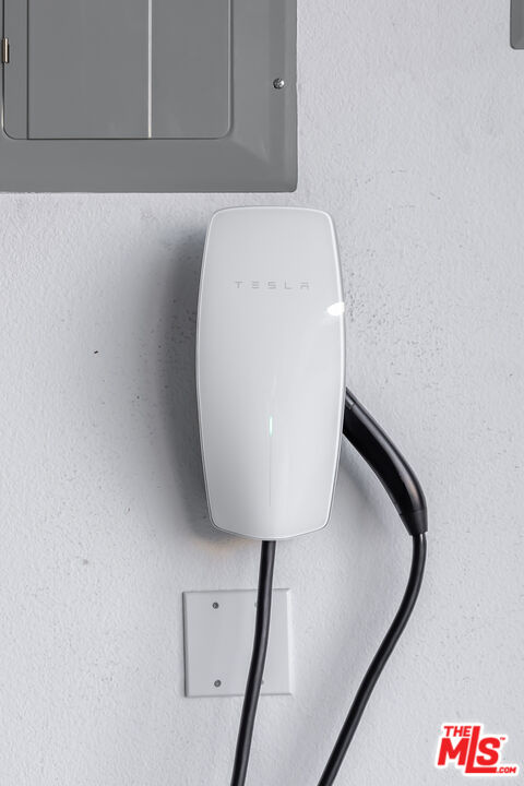 20162 W Cromwell Way