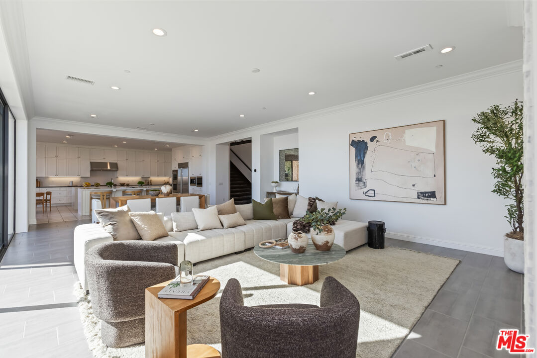 20162 W Cromwell Way