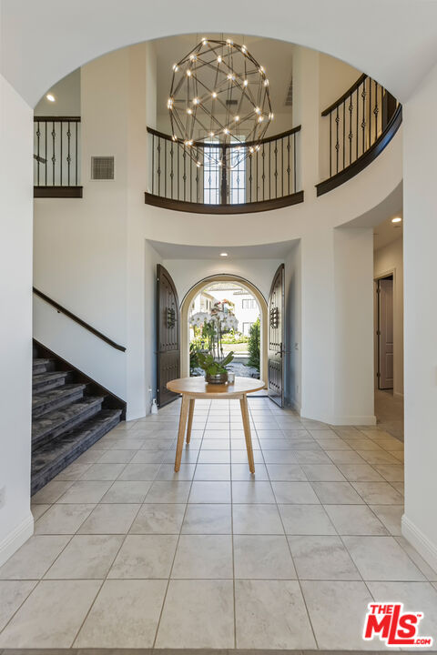 20162 W Cromwell Way