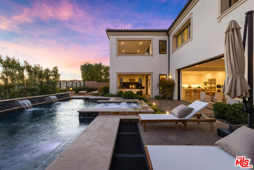 20162 W Cromwell Way