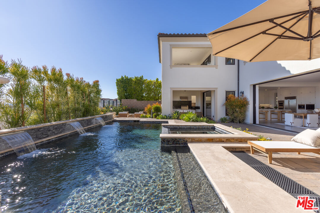 20162 W Cromwell Way