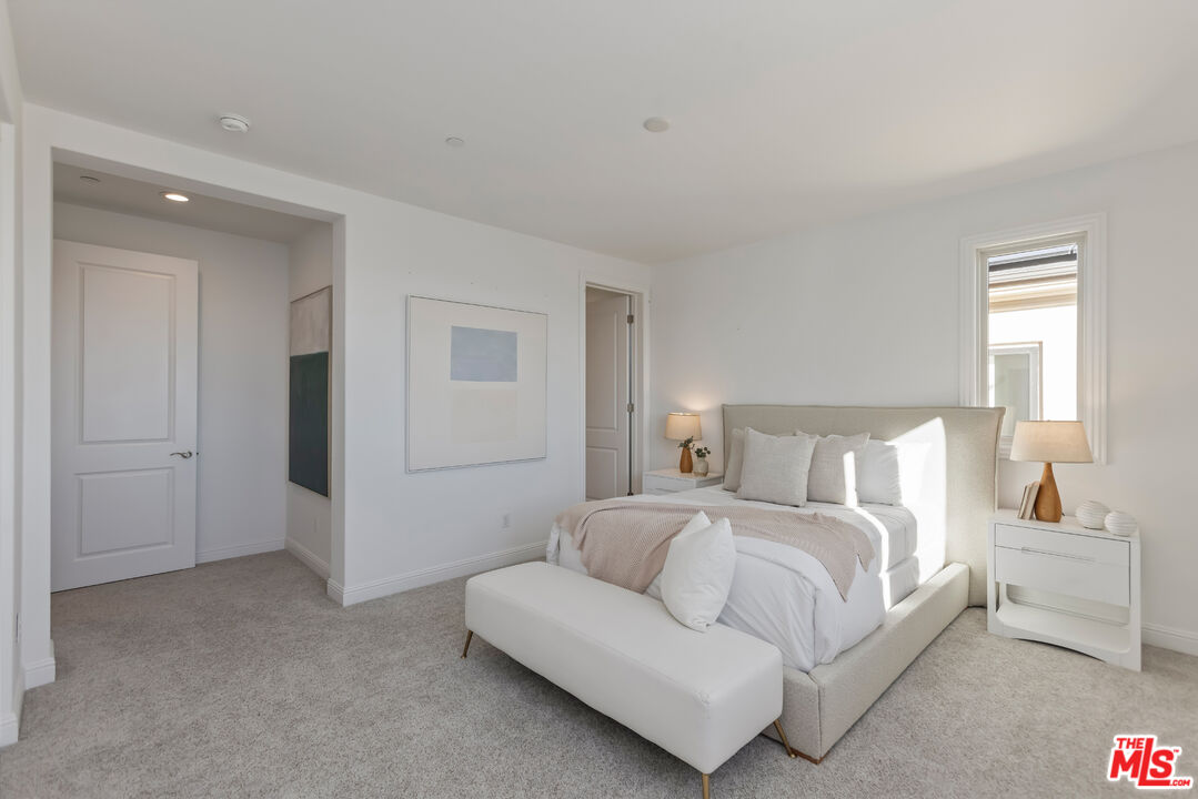 20162 W Cromwell Way