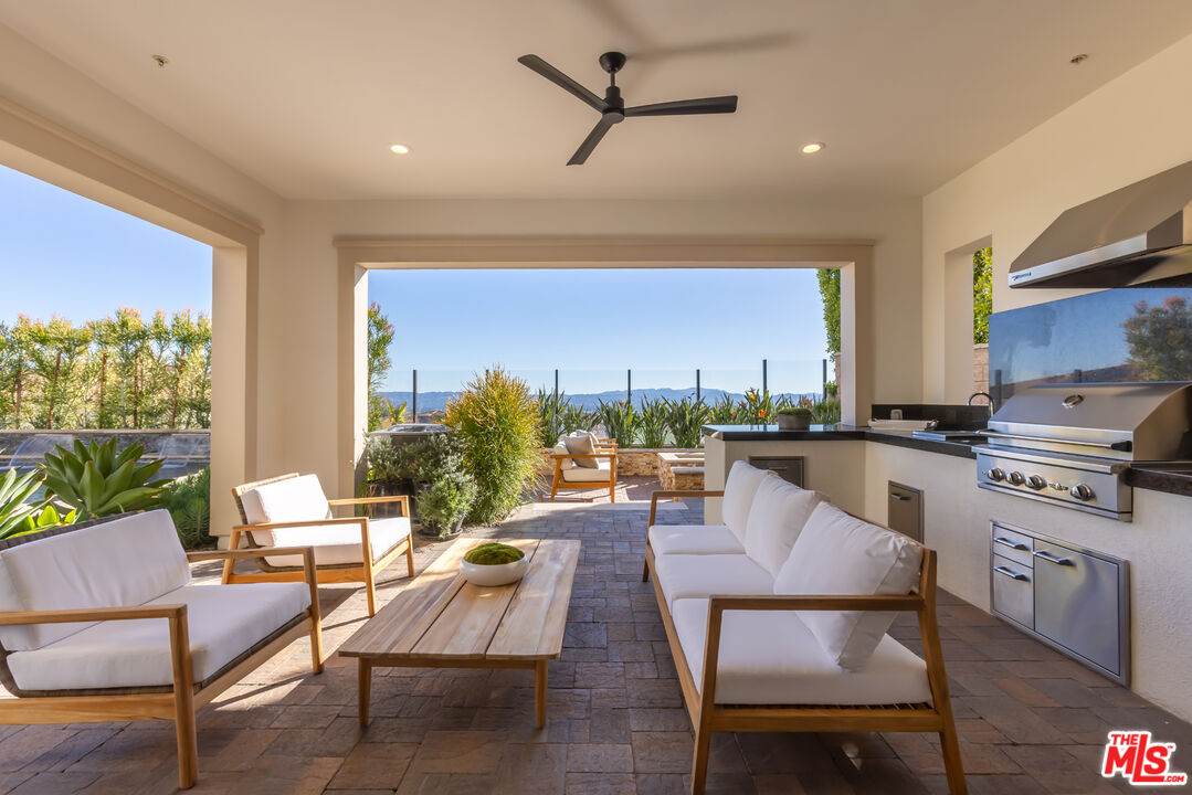 20162 W Cromwell Way