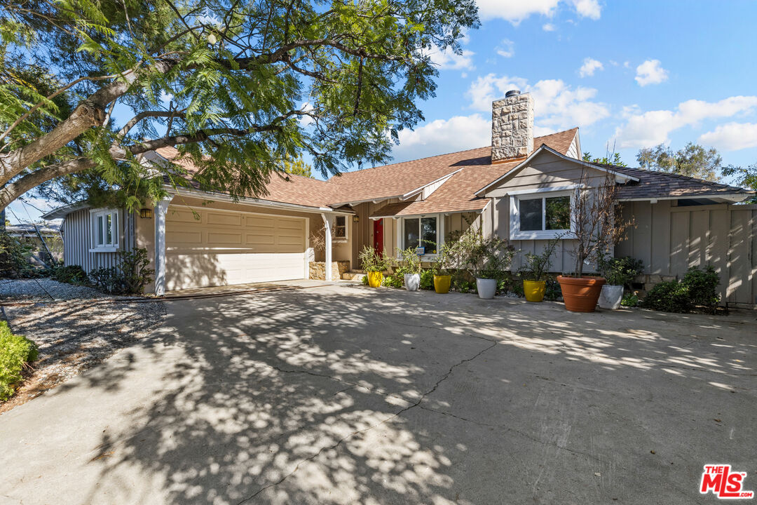 2120 Linda Flora Dr