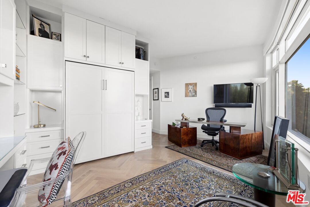 1 W Century Dr Unit: 5B