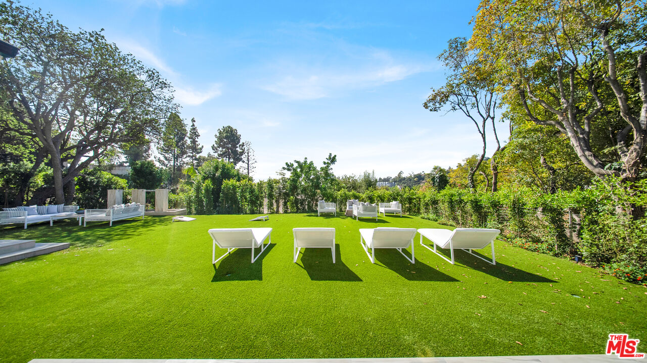 11601 Bellagio Rd