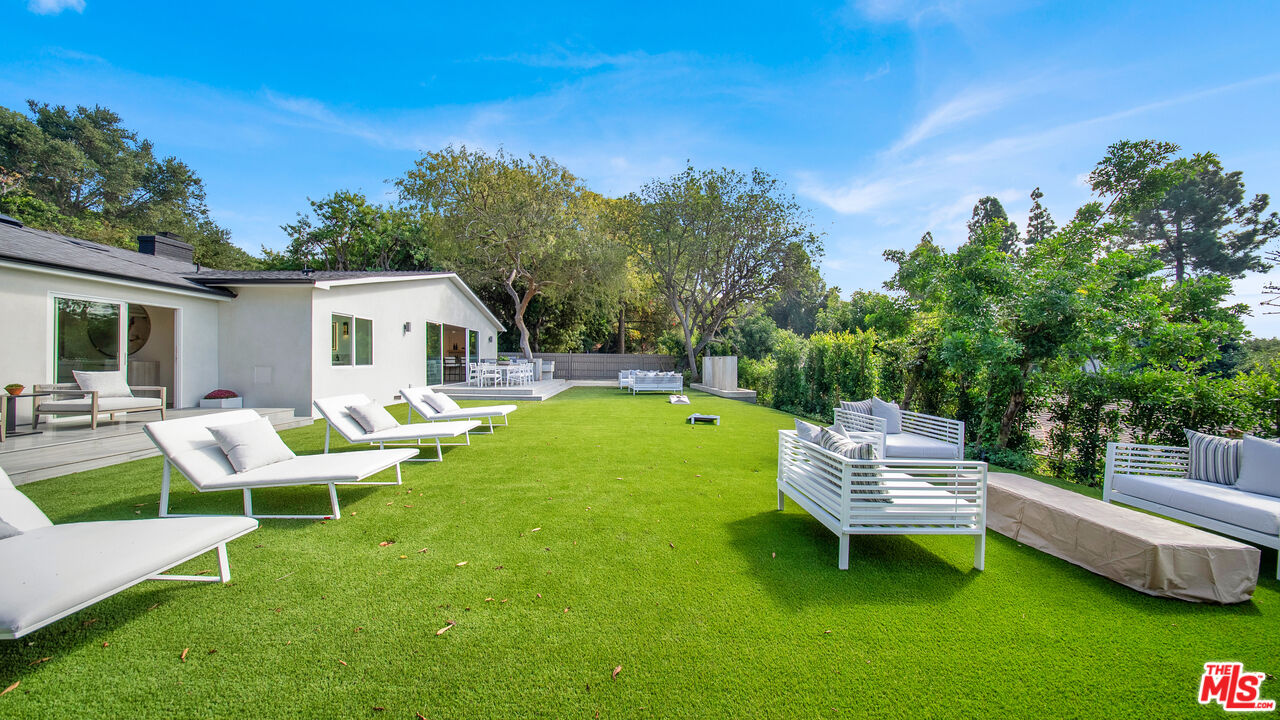 11601 Bellagio Rd