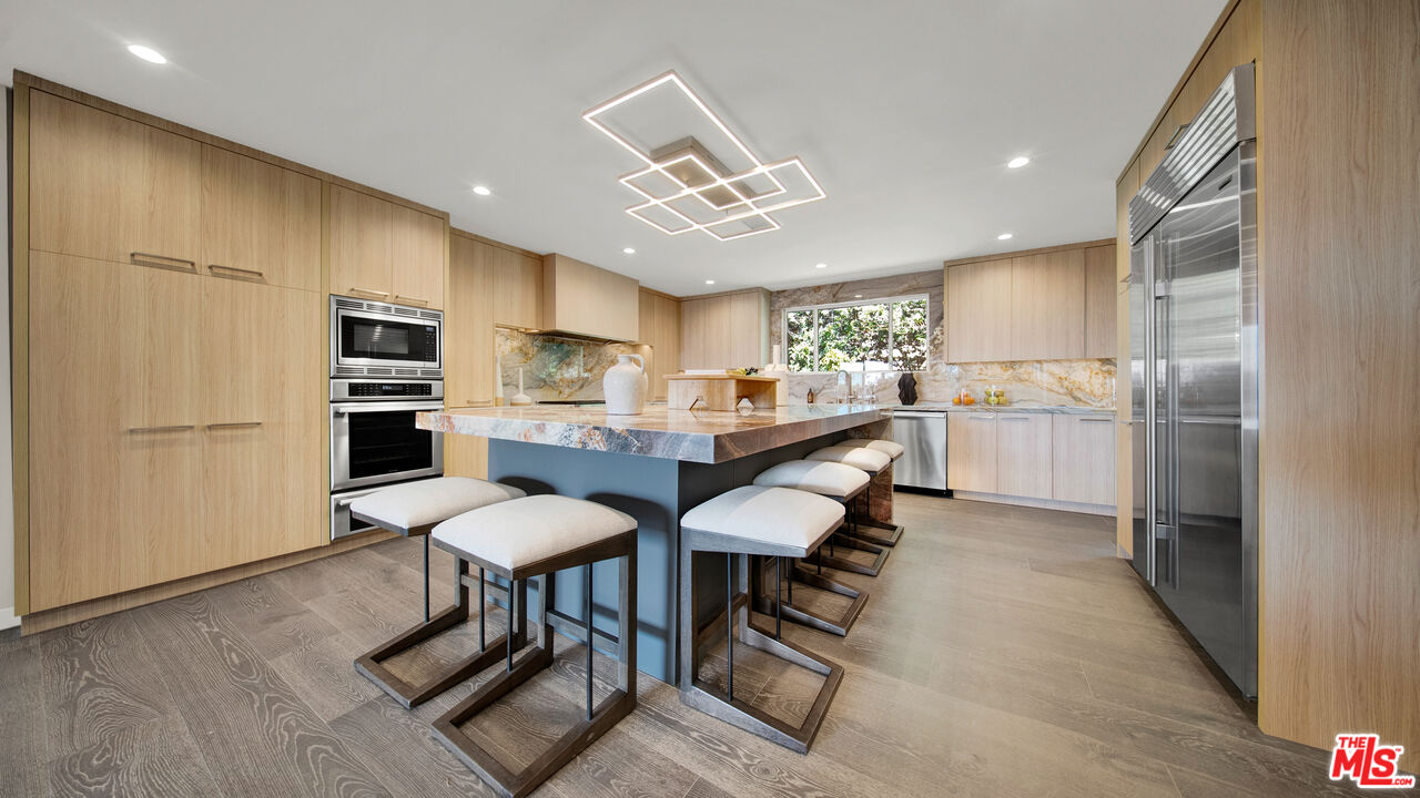 11601 Bellagio Rd