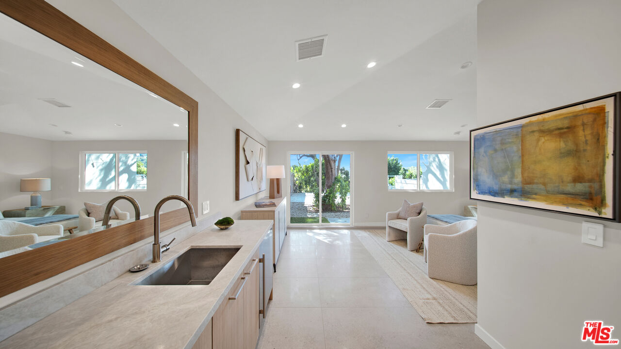11601 Bellagio Rd