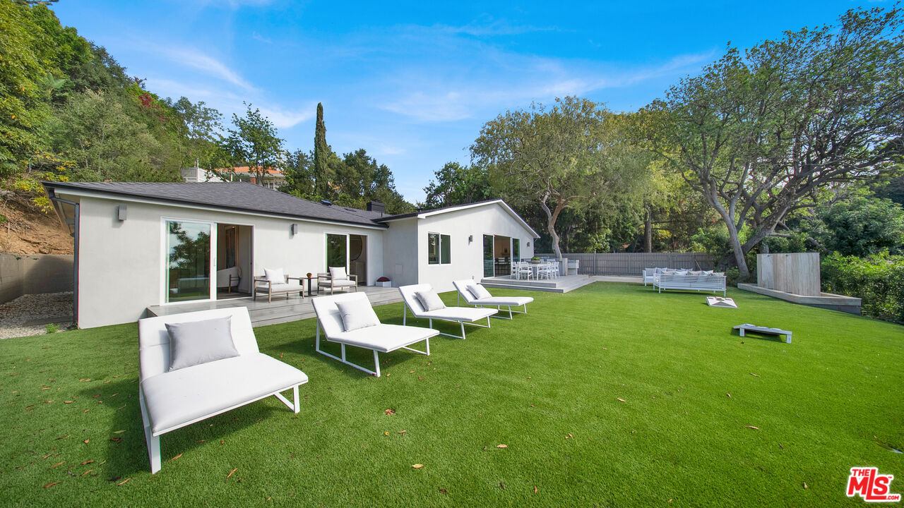 11601 Bellagio Rd