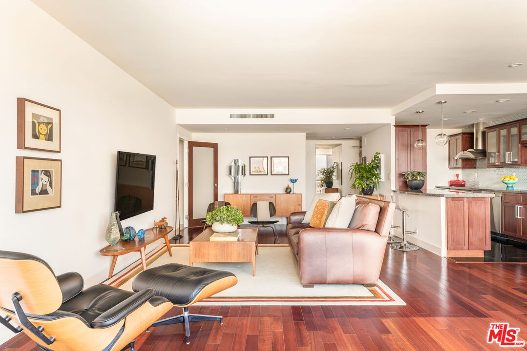 2220 Avenue Of The Stars Unit: 1803