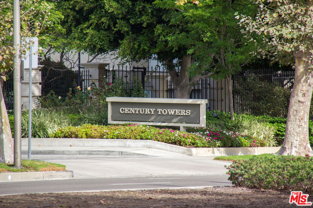 2220 Avenue Of The Stars Unit: 1803