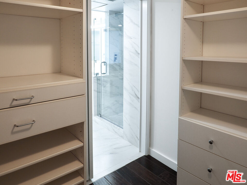 13700 Marina Pointe Dr Unit: 619