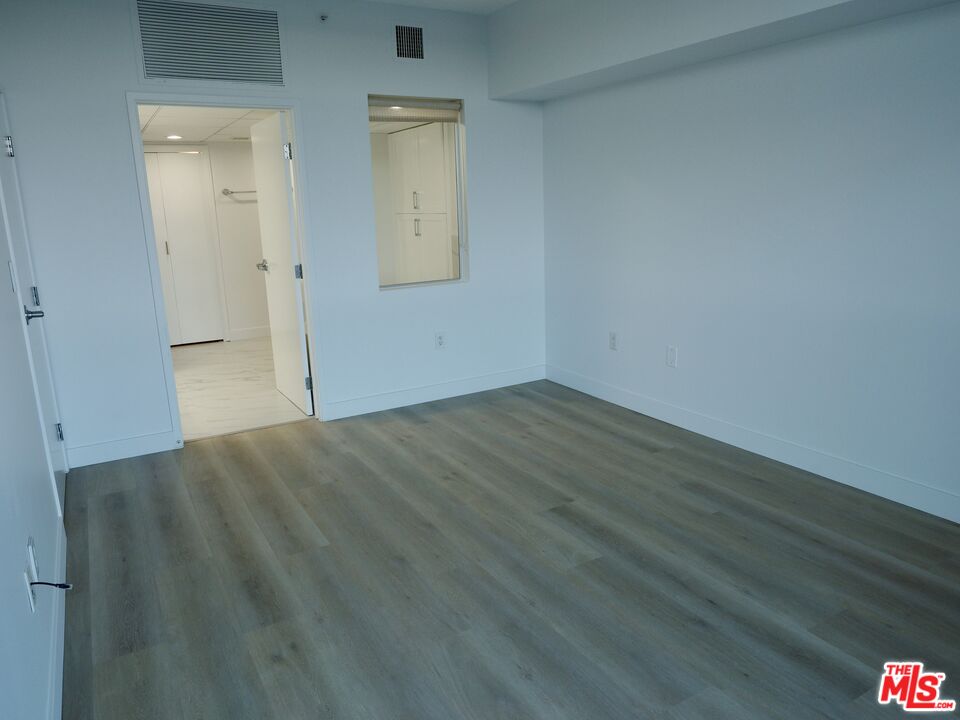 13700 Marina Pointe Dr Unit: 619