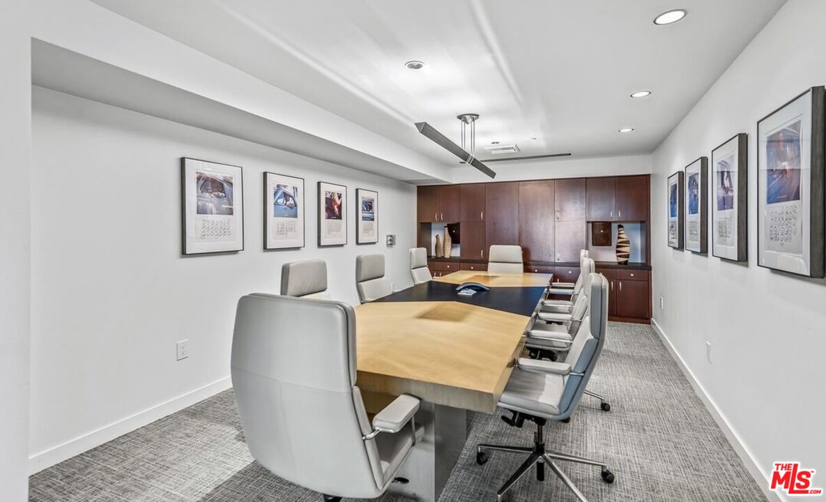 13700 Marina Pointe Dr Unit: 619
