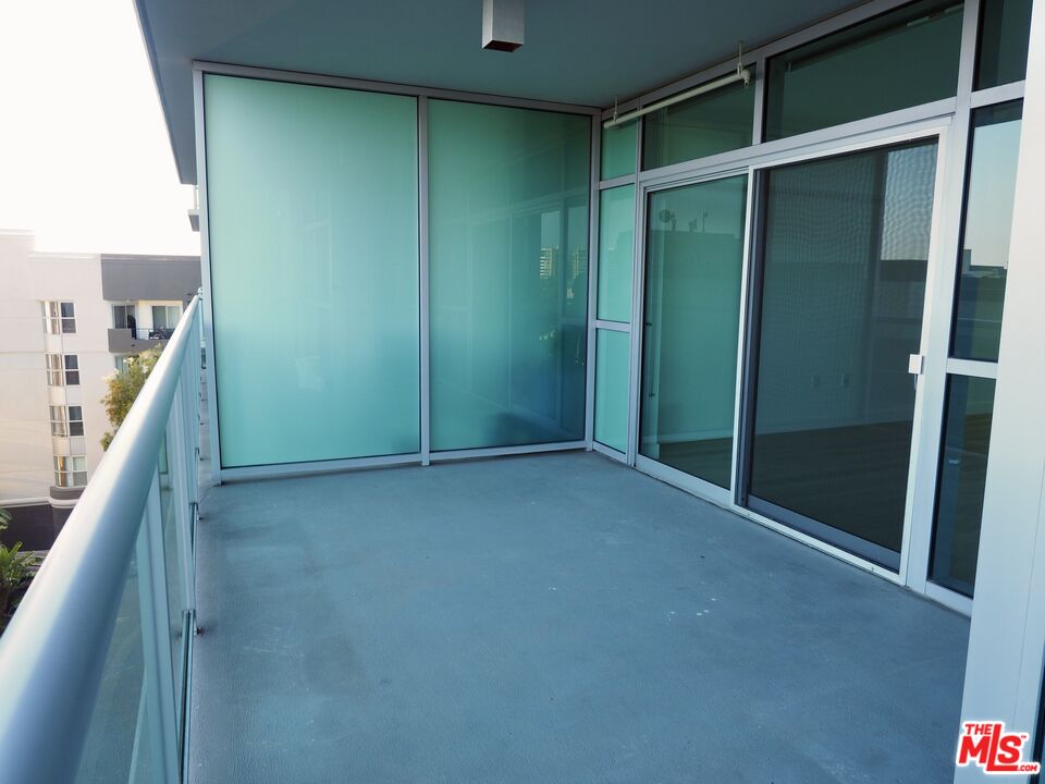 13700 Marina Pointe Dr Unit: 619