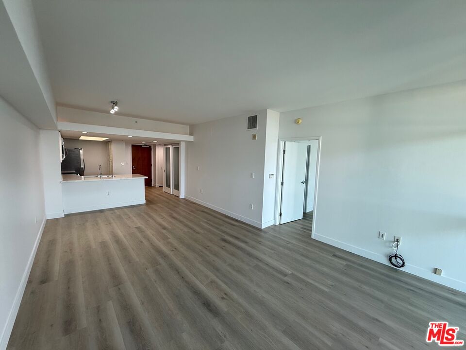 13700 Marina Pointe Dr Unit: 619