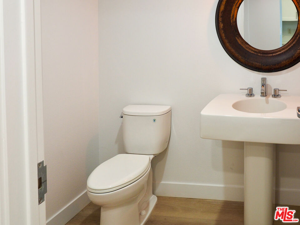 13700 Marina Pointe Dr Unit: 619