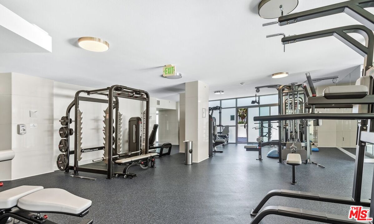 13700 Marina Pointe Dr Unit: 619