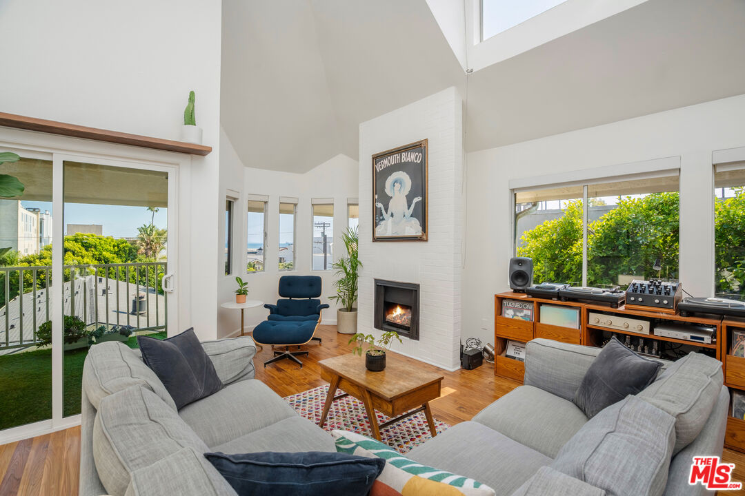 24 Westwind St Unit: C