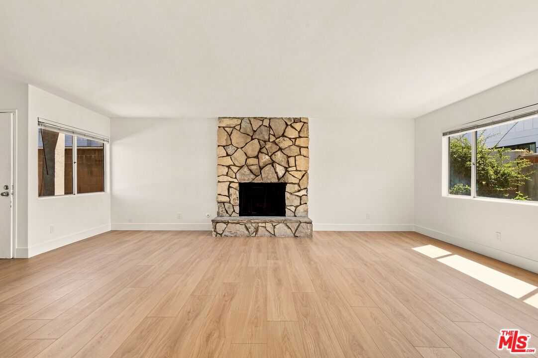 2214 Dufour Ave Unit: B