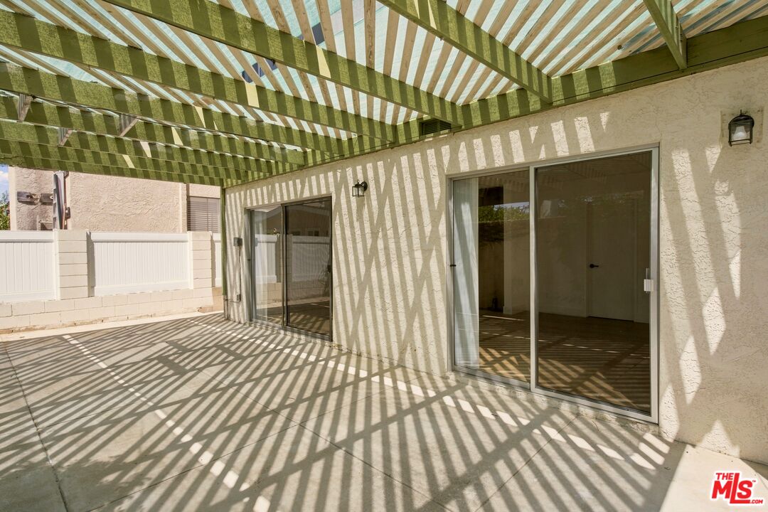 2214 Dufour Ave Unit: B