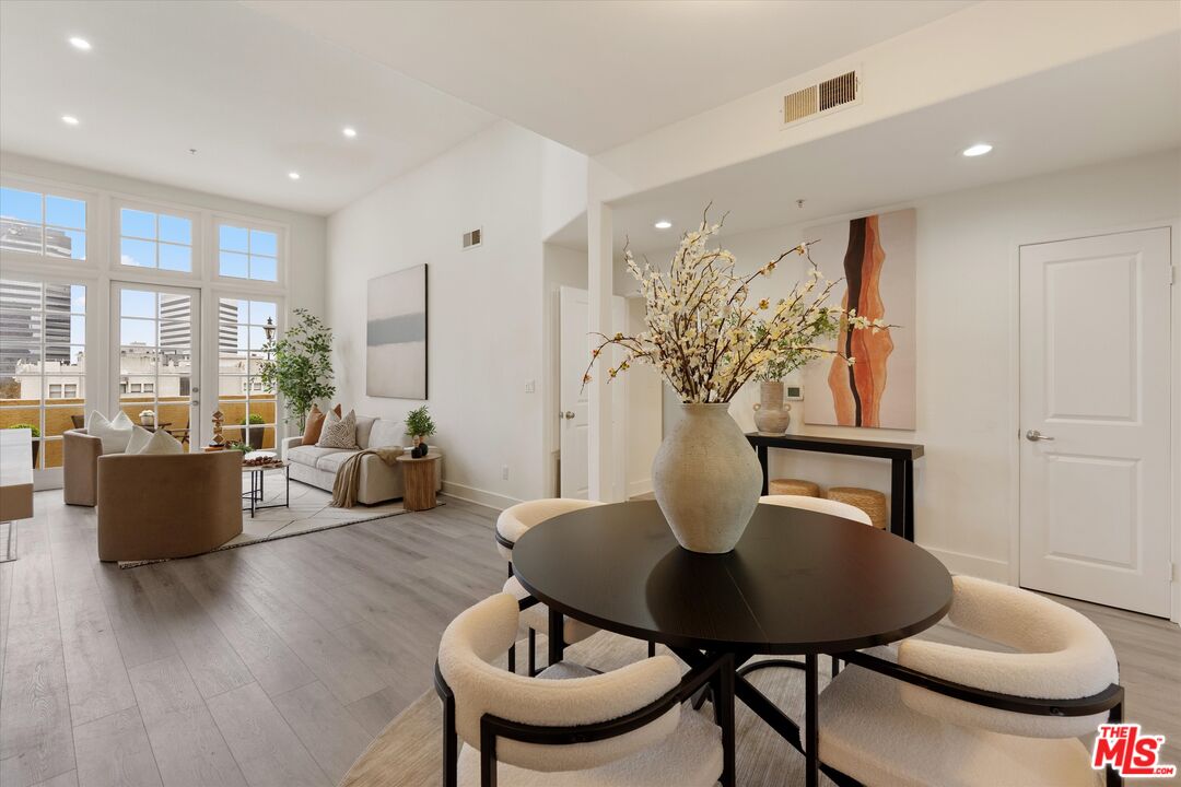 1225 Armacost Ave Unit: 304