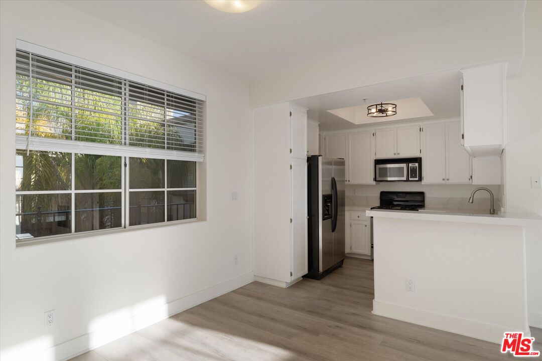 1225 Armacost Ave Unit: 304