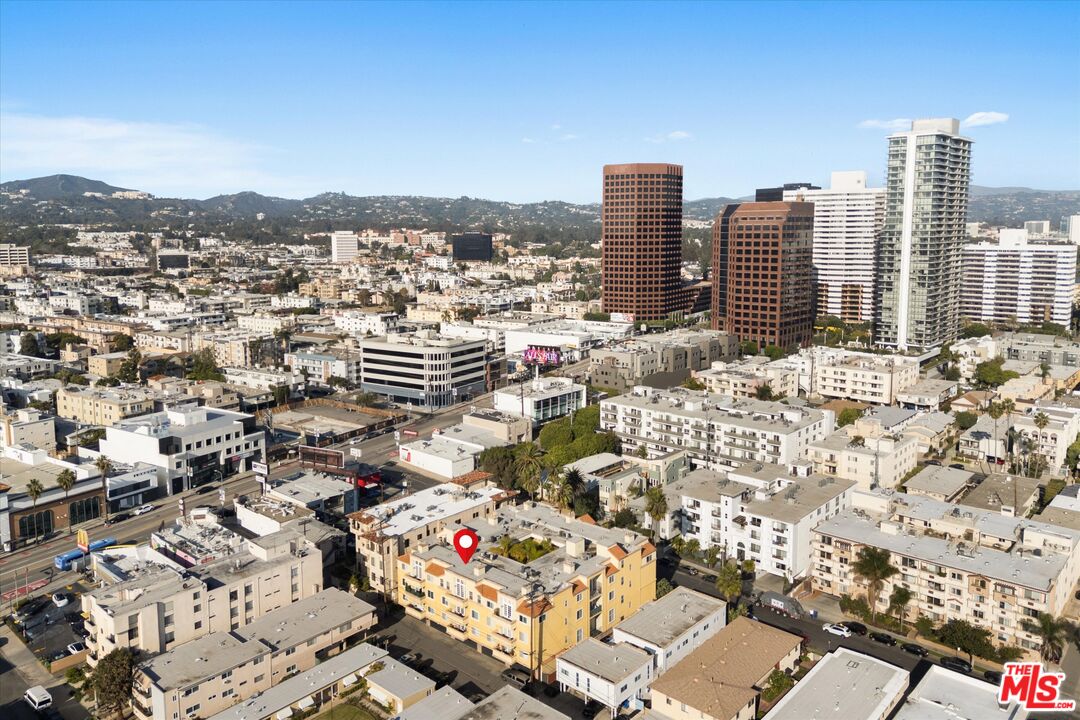 1225 Armacost Ave Unit: 304