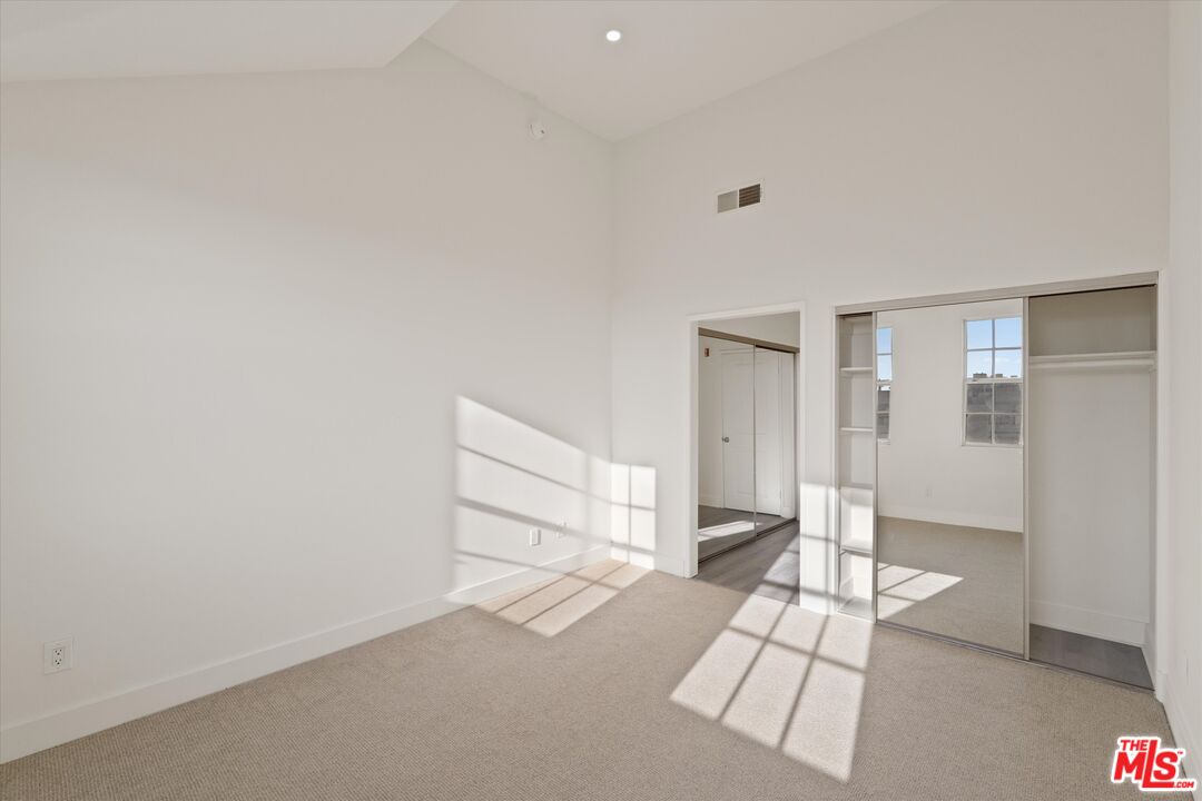 1225 Armacost Ave Unit: 304