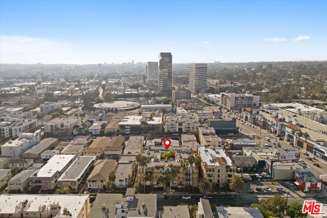 1225 Armacost Ave Unit: 304