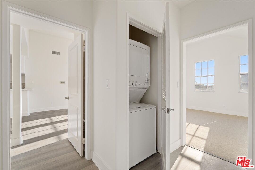 1225 Armacost Ave Unit: 304