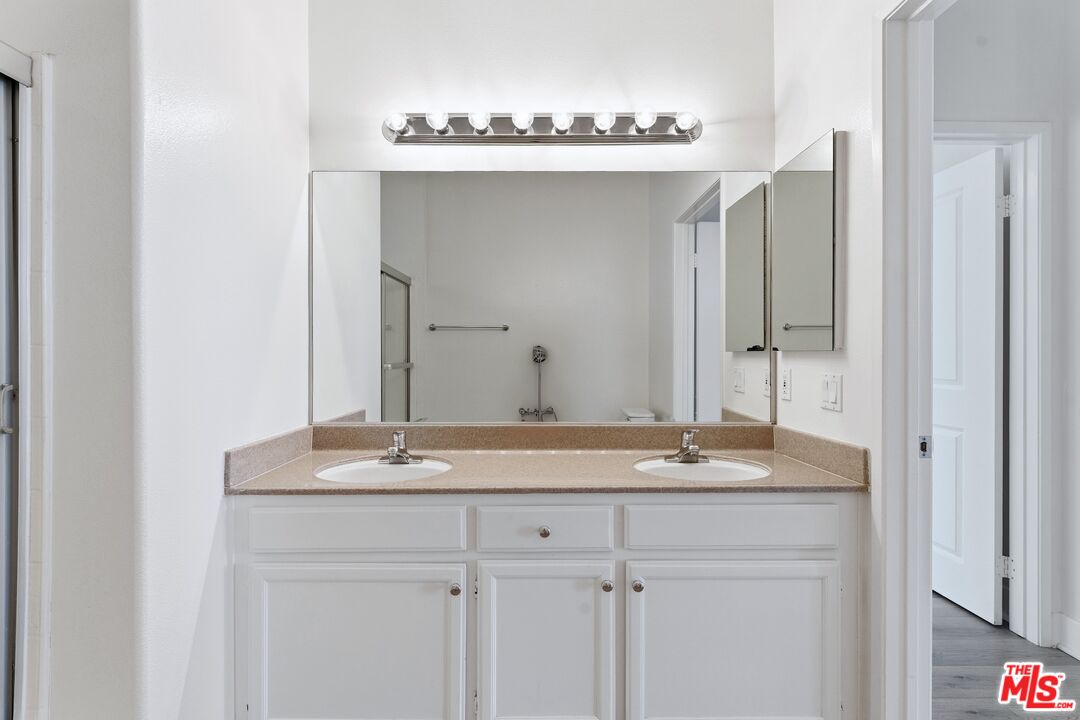 1225 Armacost Ave Unit: 304