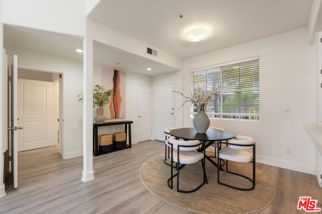 1225 Armacost Ave Unit: 304