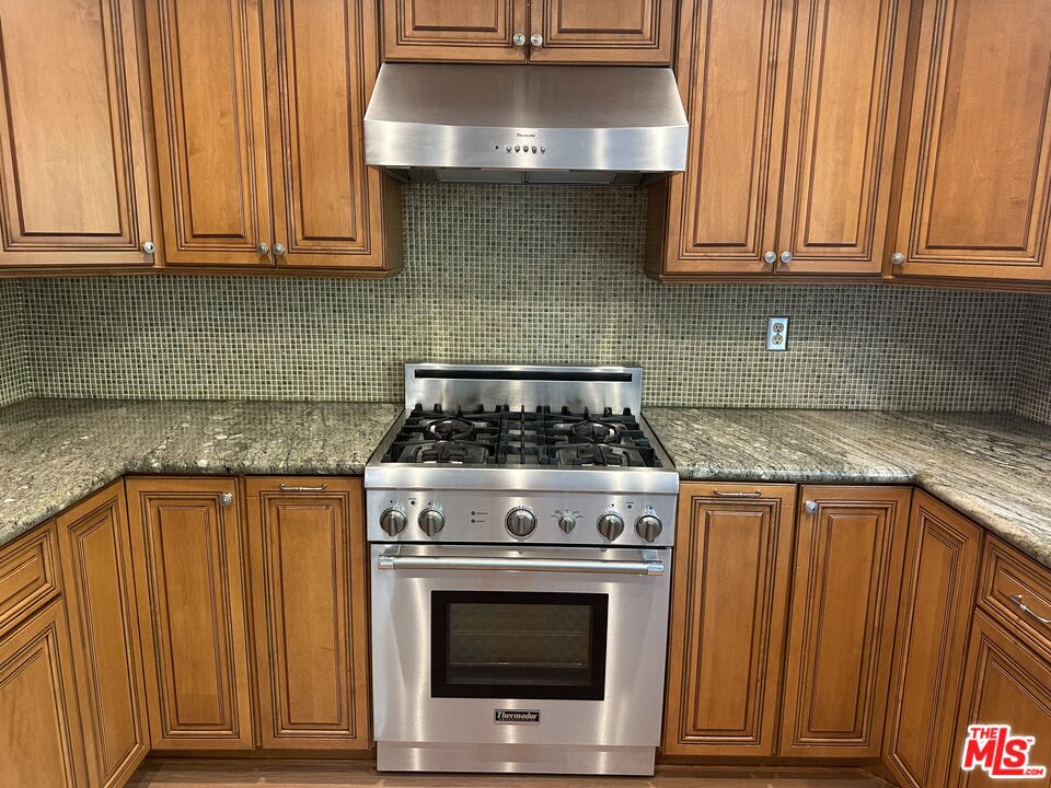 26065 Redbluff Dr