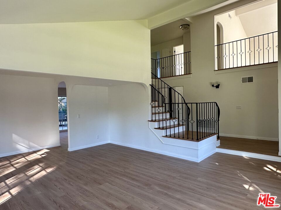 26065 Redbluff Dr