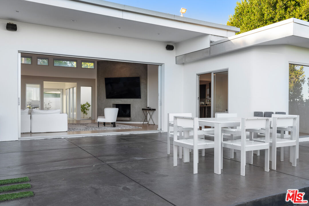 10134 Angelo View Dr