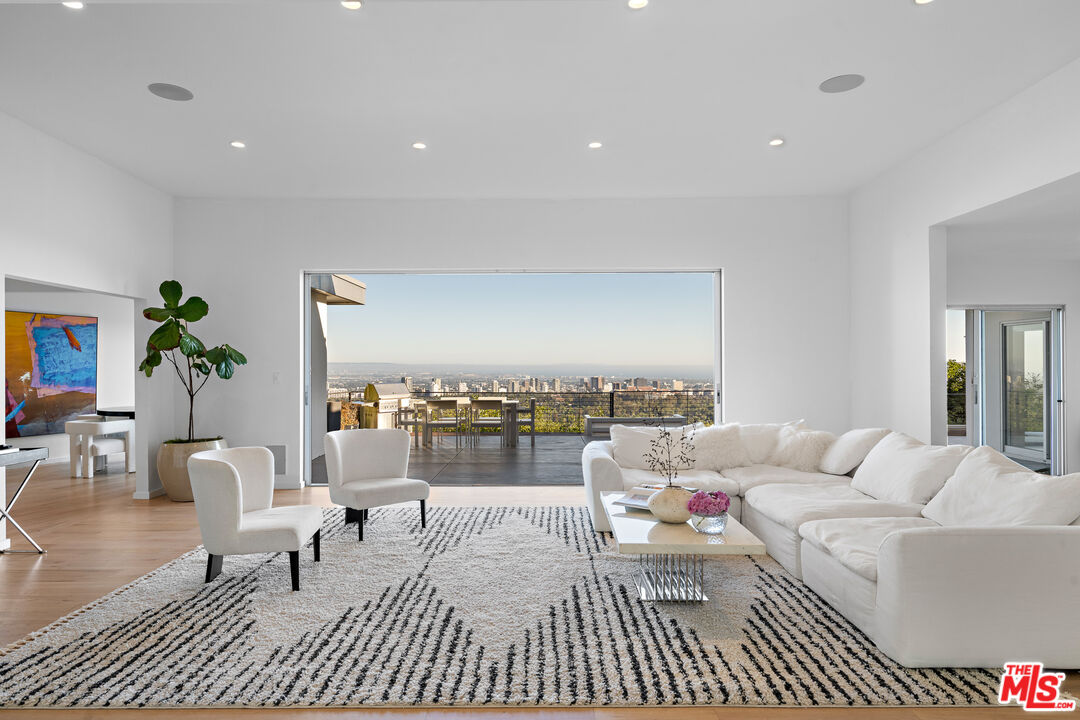 10134 Angelo View Dr