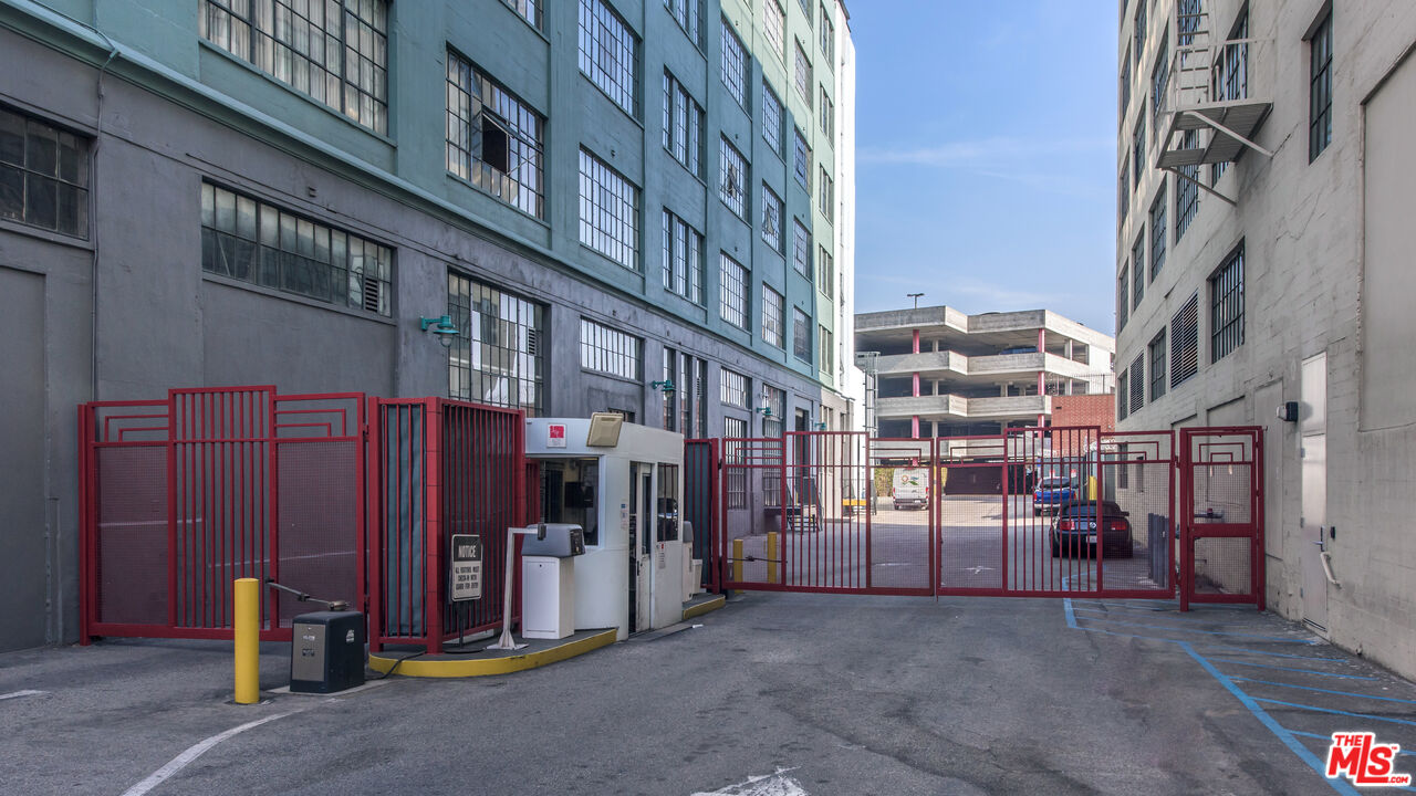 420 S San Pedro St Unit: 319