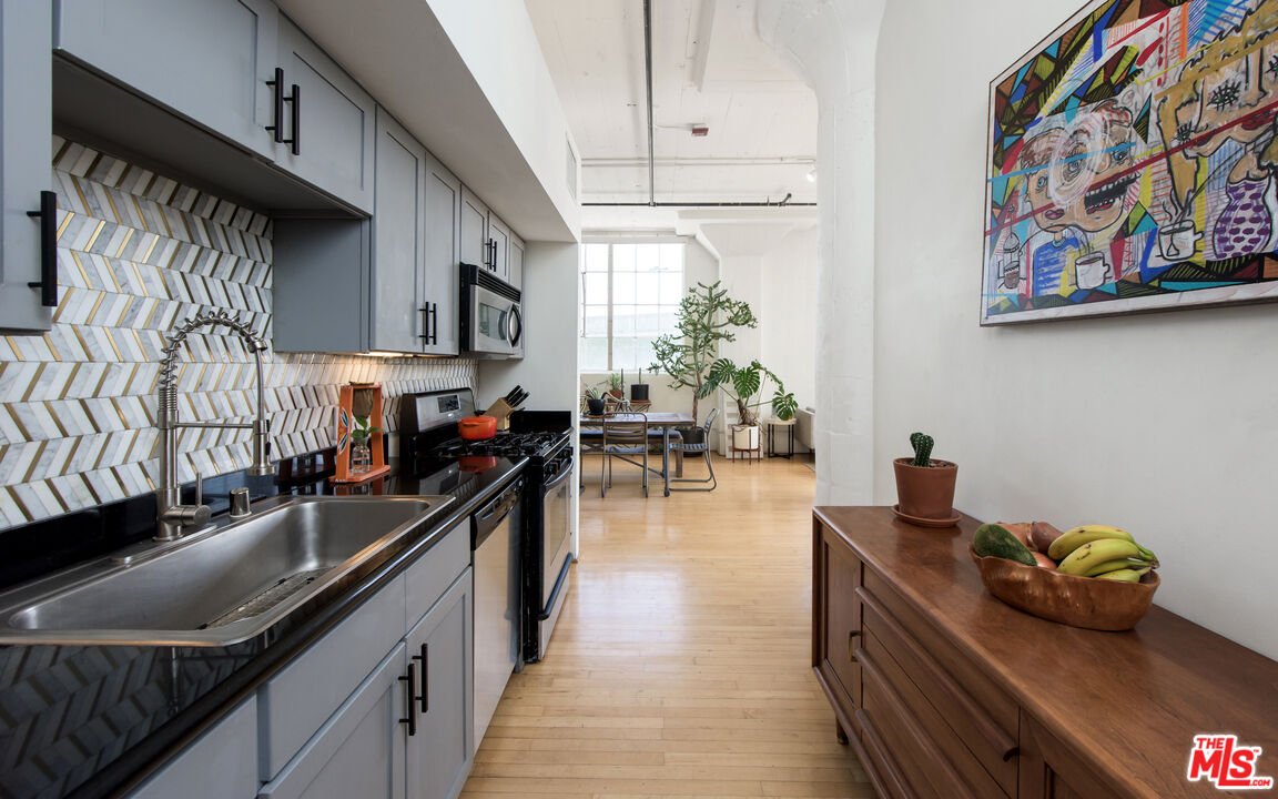 420 S San Pedro St Unit: 319