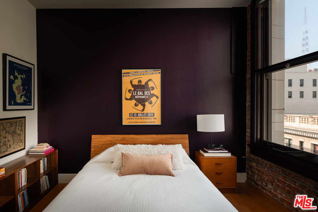 460 S Spring St Unit: 1015