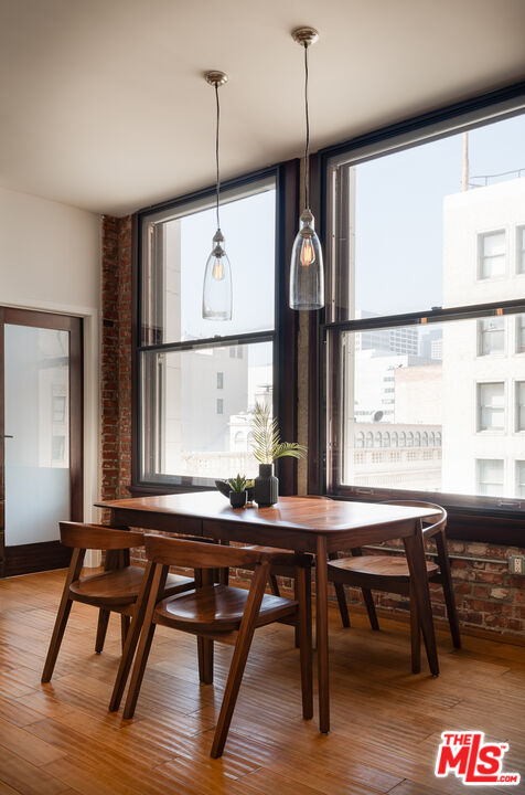 460 S Spring St Unit: 1015