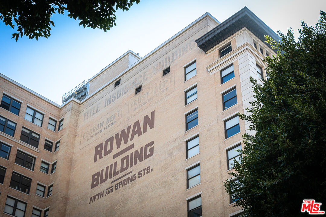 460 S Spring St Unit: 1015