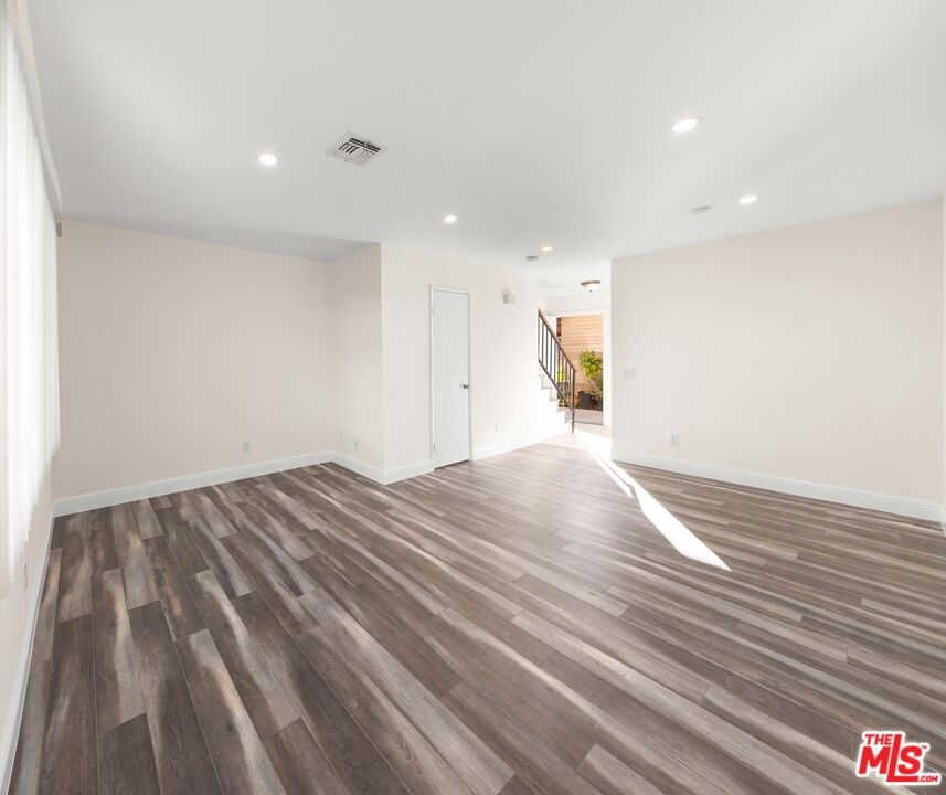 14112 Delano St Unit: Unit 3